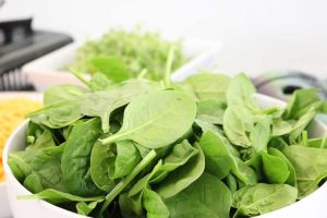 Health Benefits of Spinach - Nutrients, Vitamins